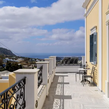 Ikio Concept Santorini Hotel Pýrgos