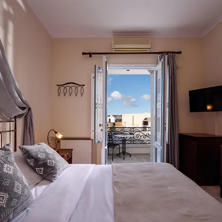 Hotel Ikio Concept Santorini Pýrgos