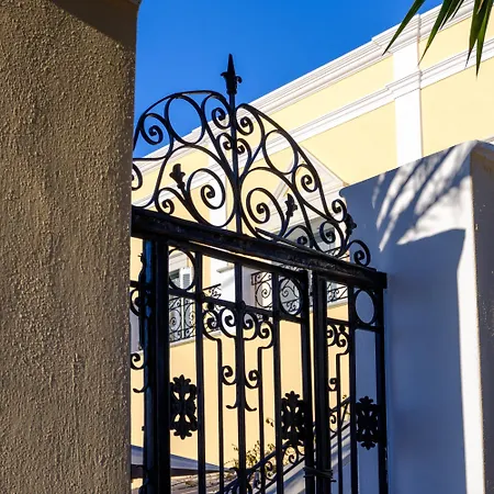 Ikio Concept Santorini *