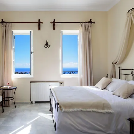 Ikio Concept Santorini Otel