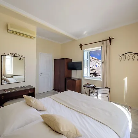 Ikio Concept Santorini Otel *