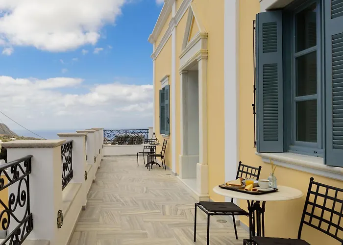 Ikio Concept Santorini Hotel