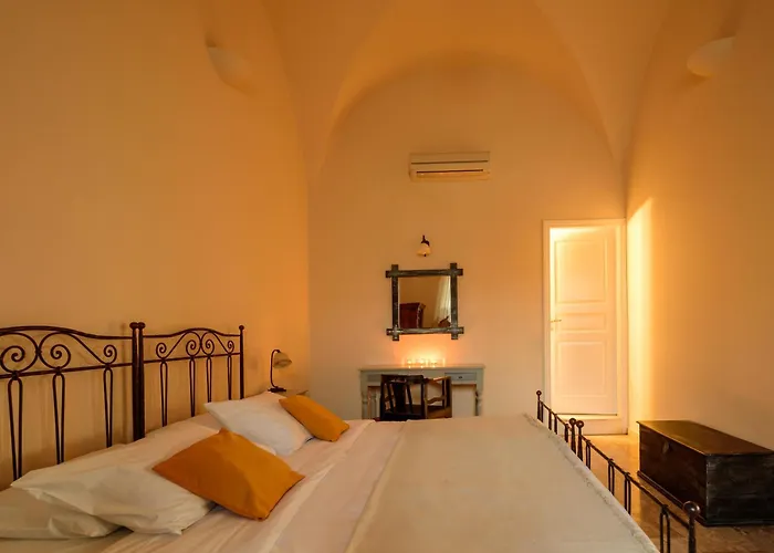 Ikio Concept Santorini Hotel