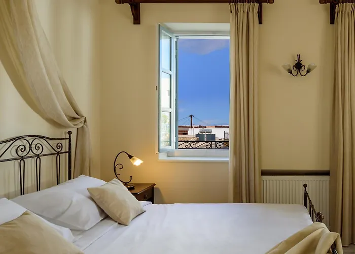 Ikio Concept Santorini ホテル Pýrgos