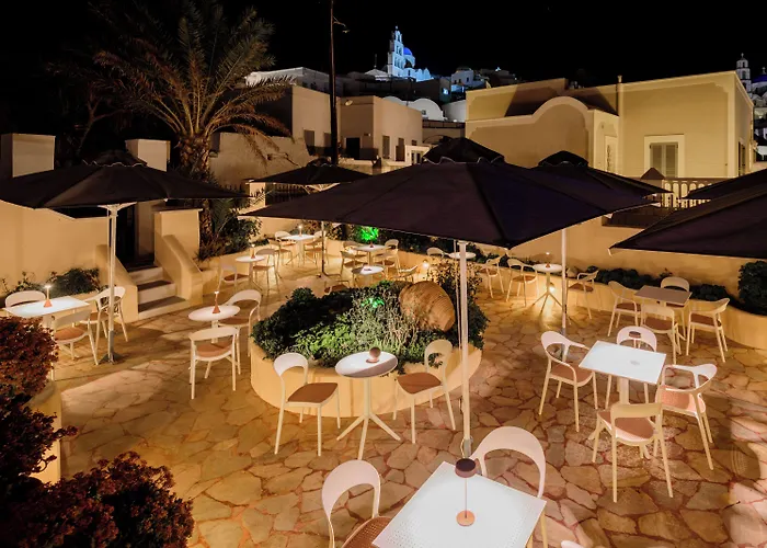 ホテル Ikio Concept Santorini Pýrgos