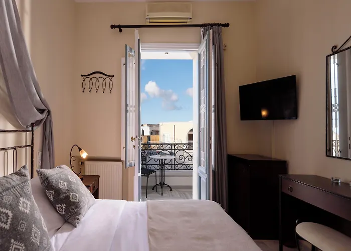 ホテル Ikio Concept Santorini Pýrgos