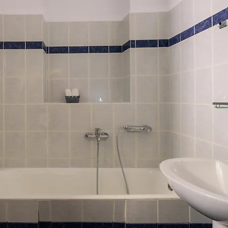 فندق Ikio Concept Santorini Pýrgos