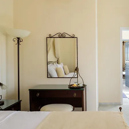 Hotel Ikio Concept Santorini Pýrgos