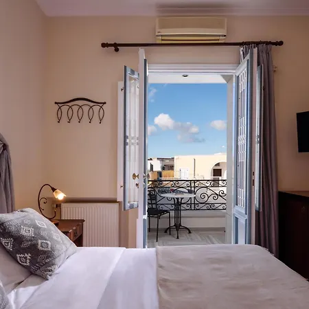 Ikio Concept Santorini Pýrgos