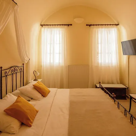 Ikio Concept Santorini Pýrgos