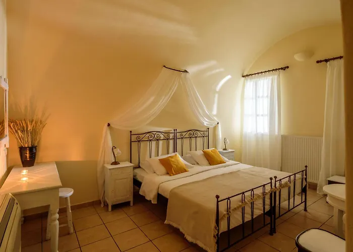 Ikio Concept Santorini Hotel *