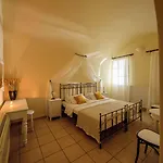 Ikio Concept Santorini Pýrgos