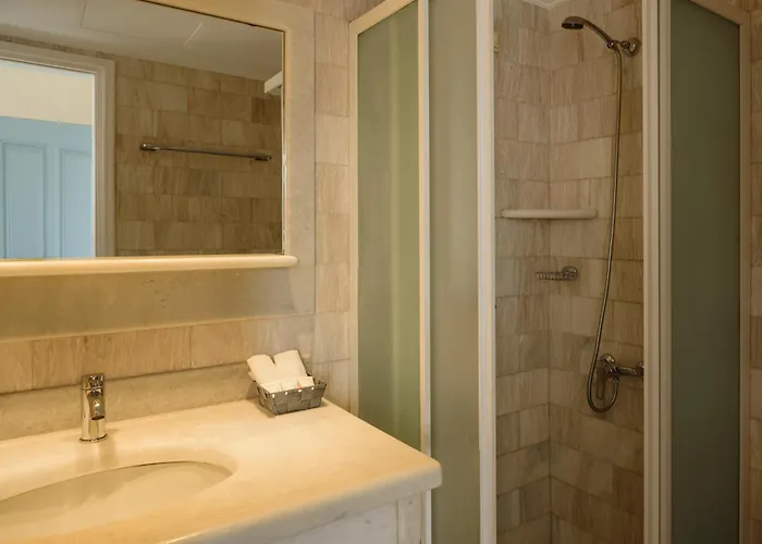 Ikio Concept Santorini Hotel Pýrgos