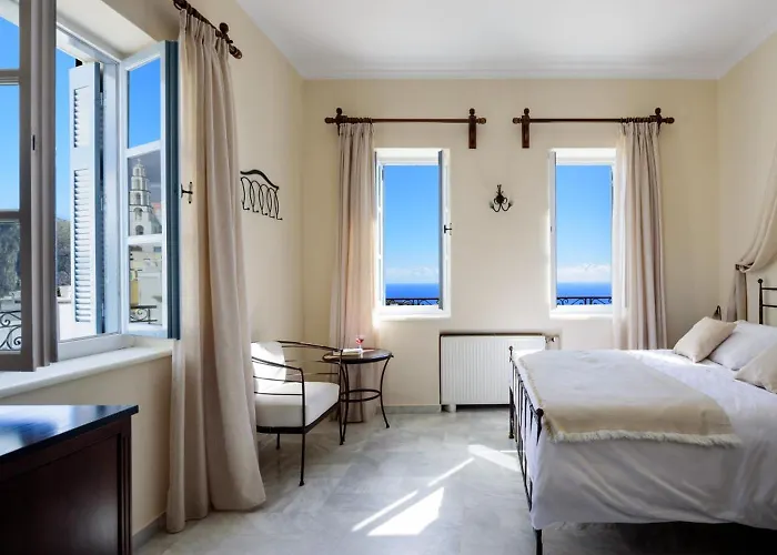 Hotel Ikio Concept Santorini Pýrgos